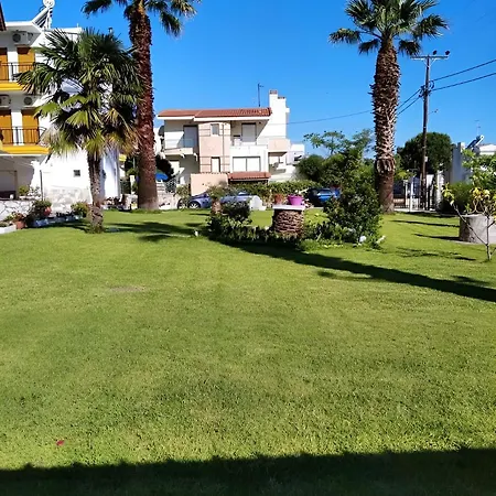Christina Sea Side B Aparthotel