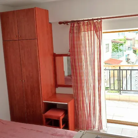 Aparthotel Christina Sea Side B