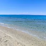 Christina Sea Side B شقة فندقية 3*