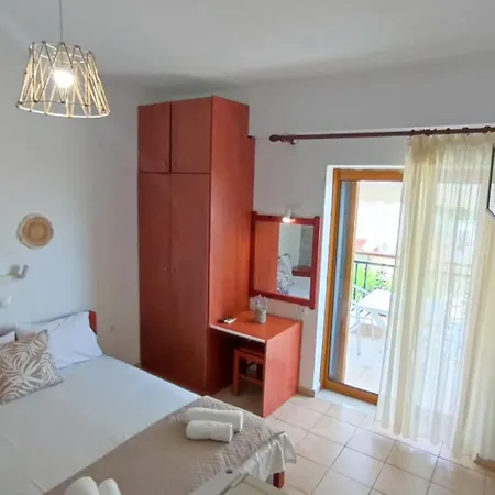 Apartmanhotel Christina Sea Side B *