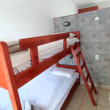 Aparthotel Christina Sea Side B 3*
